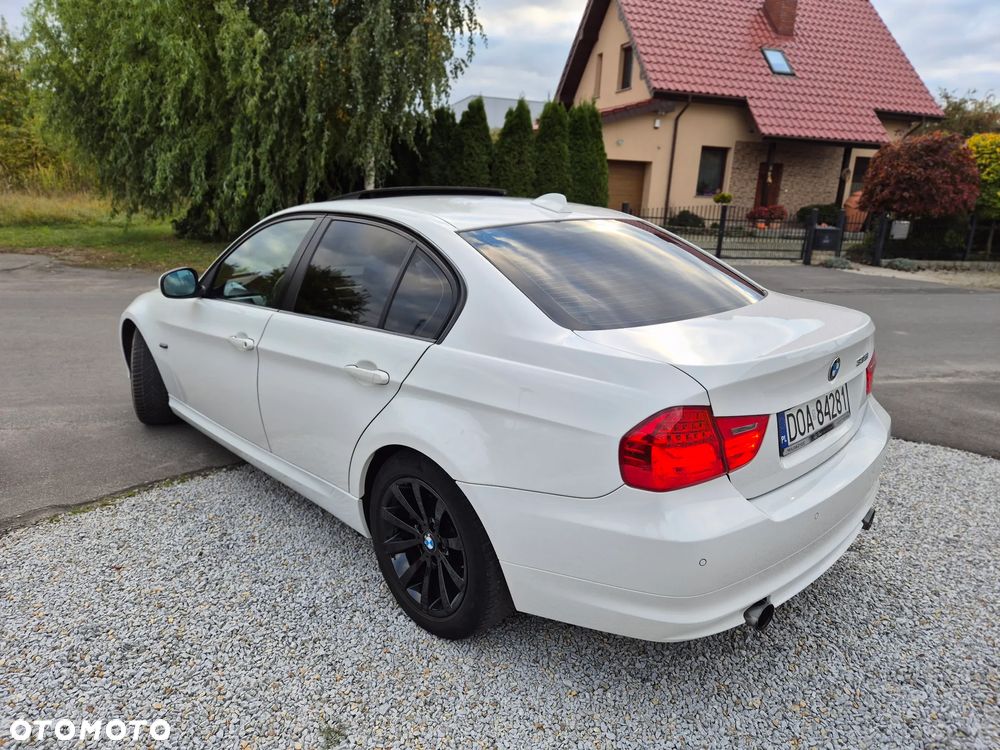 BMW Seria 3 335i xDrive - 4