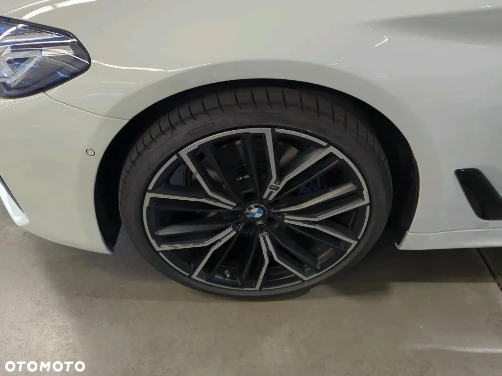 BMW Seria 5 530i xDrive M Sport sport - 3