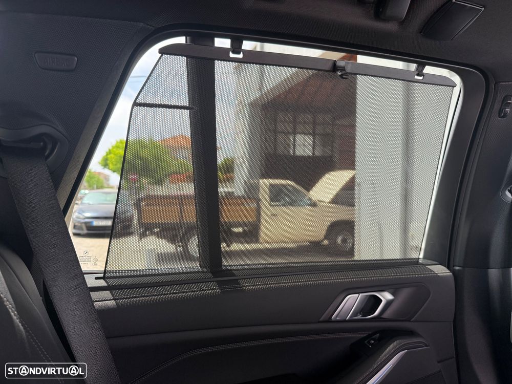 BMW X5 45 e xDrive Pack M - 38