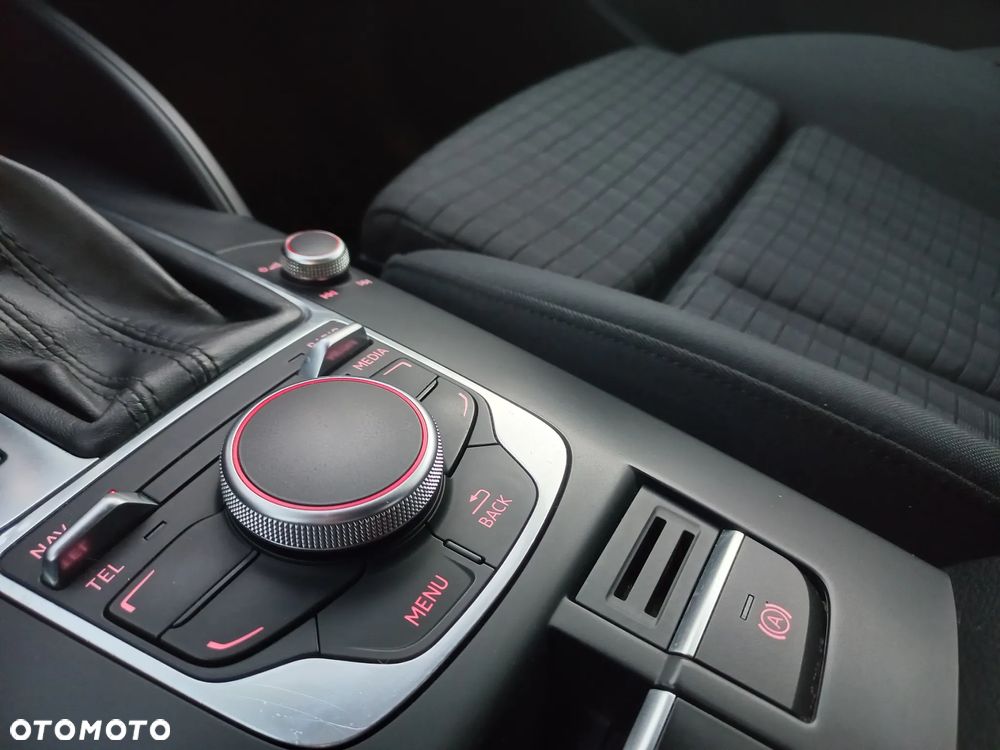 Audi A3 3-drzwiowe 2.0 TDI S tronic - 22