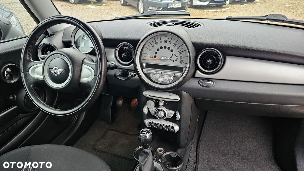 MINI Cooper 50 Camden - 15