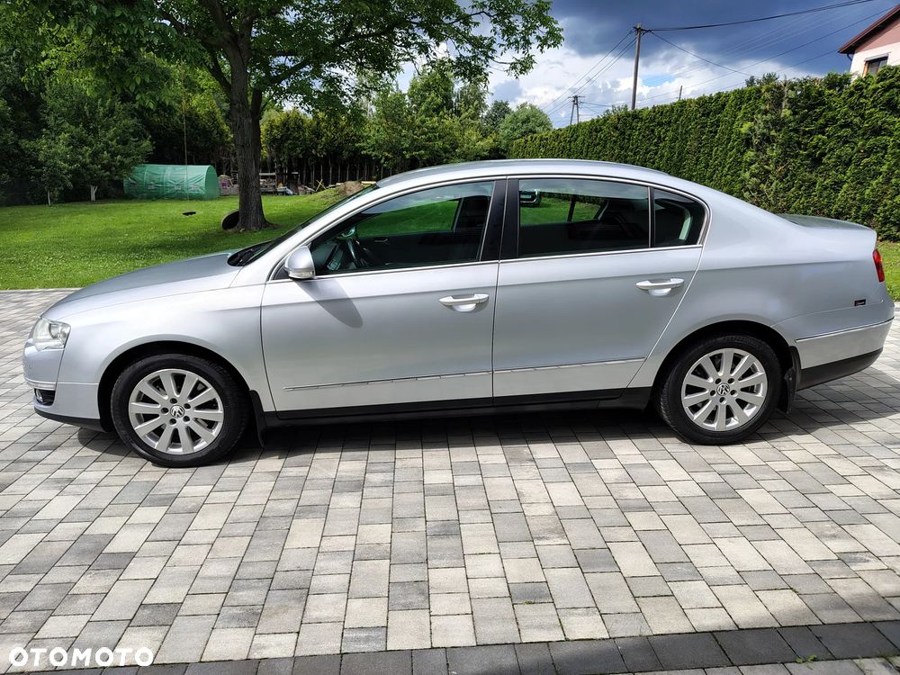 Volkswagen Passat 2.0 TDI DPF Comfortline - 29