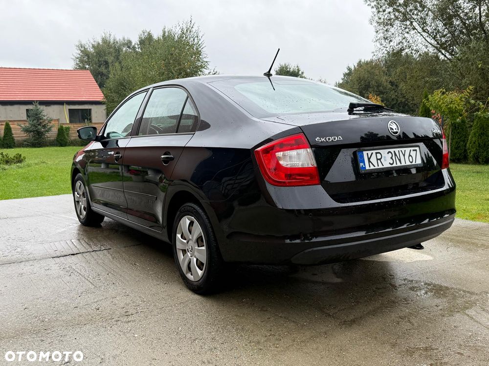 Skoda RAPID 1.2 TSI Style - 4