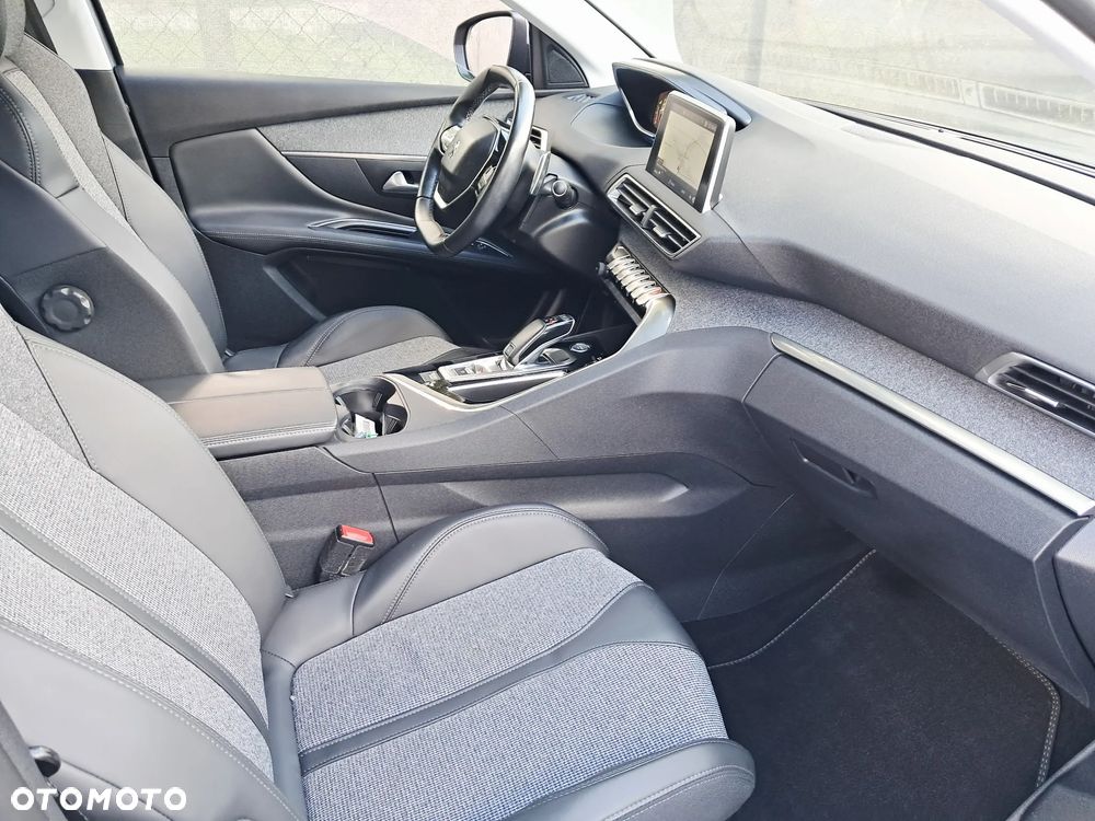 Peugeot 3008 1.2 PureTech GPF Allure S&S EAT8 - 7