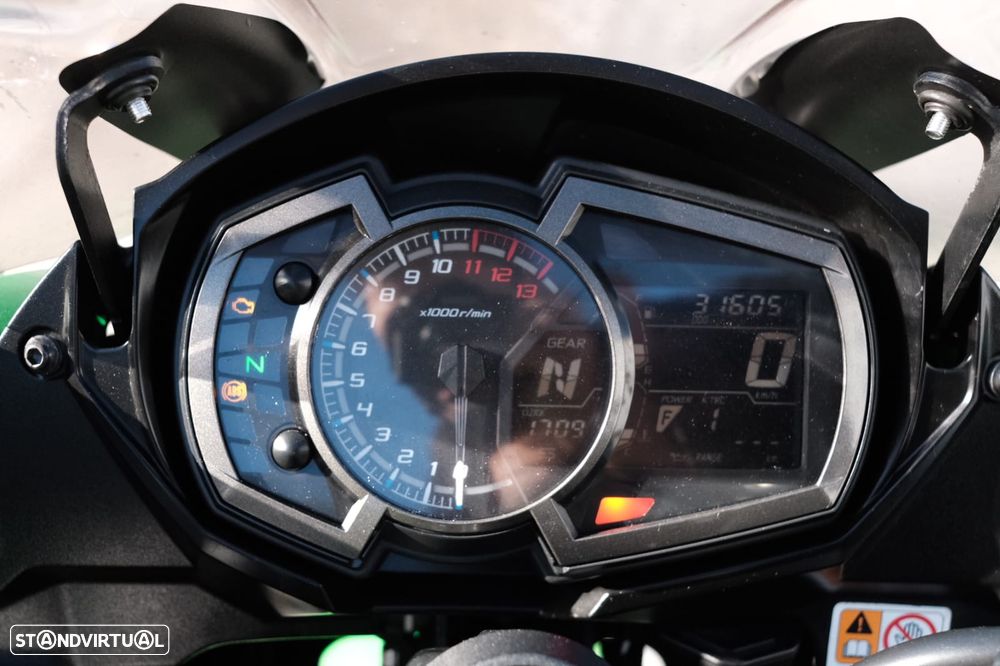 Kawasaki Z Z1000SX - 14