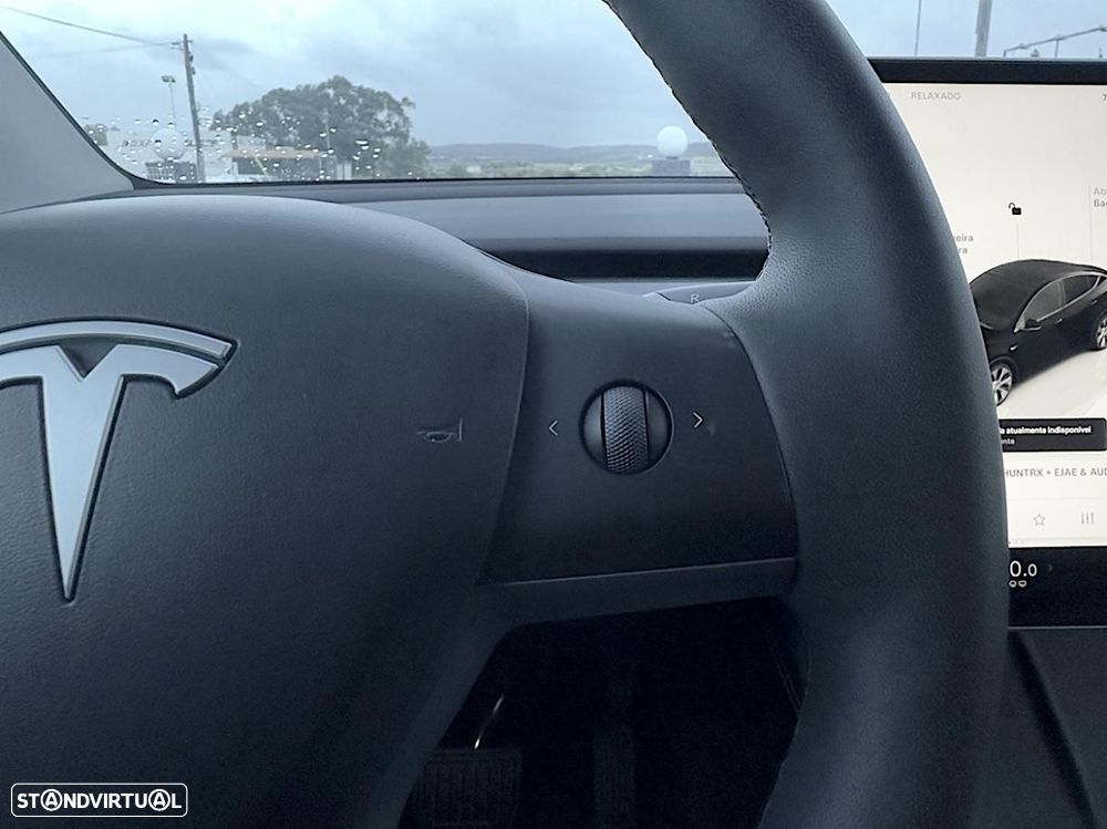 Tesla Model Y Standard - 27