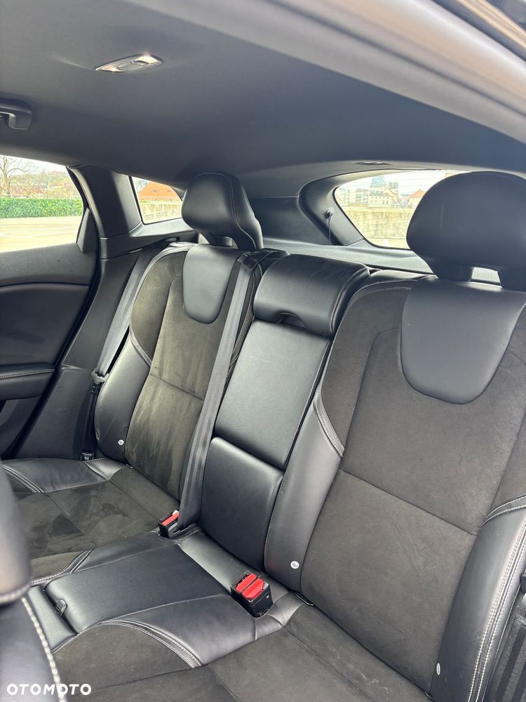 Volvo V40 D2 Drive-E R-Design Kinetic - 12