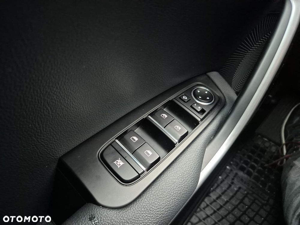 Kia Ceed 1.5 T-GDI Tribute DCT - 24