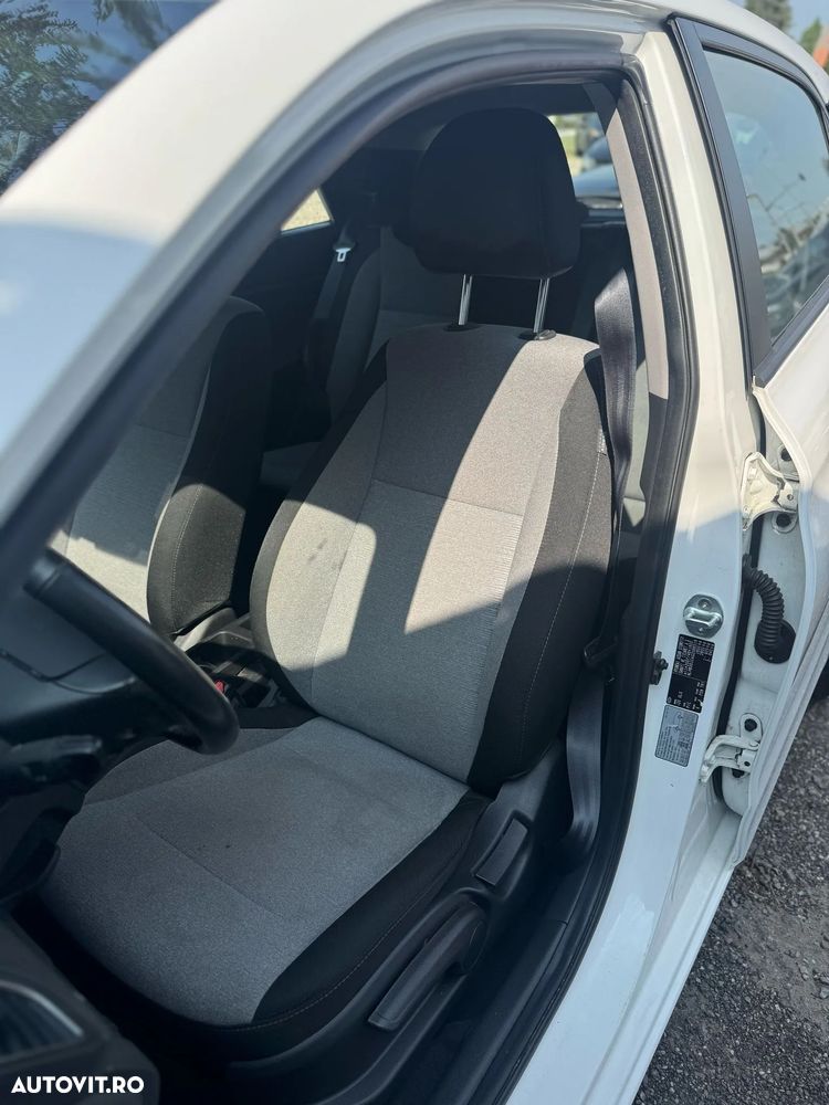 Hyundai i20 1.4 YES! Silver - 26