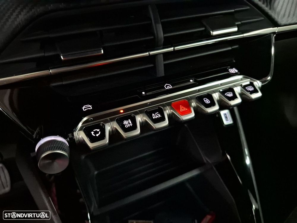 Peugeot 2008 1.2 PureTech Style - 19