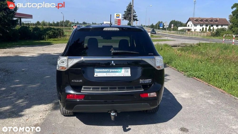 Mitsubishi Outlander - 38
