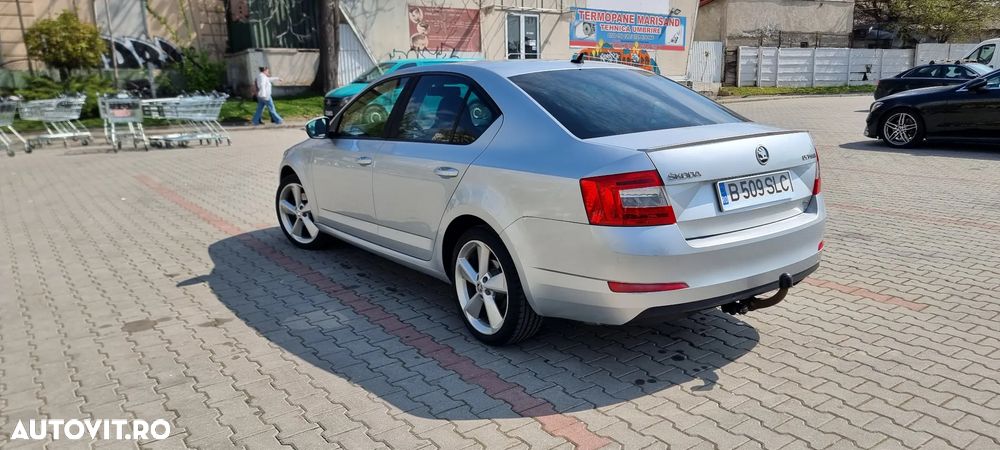 Skoda Octavia 2.0 TDI DSG 4X4 RS - 5