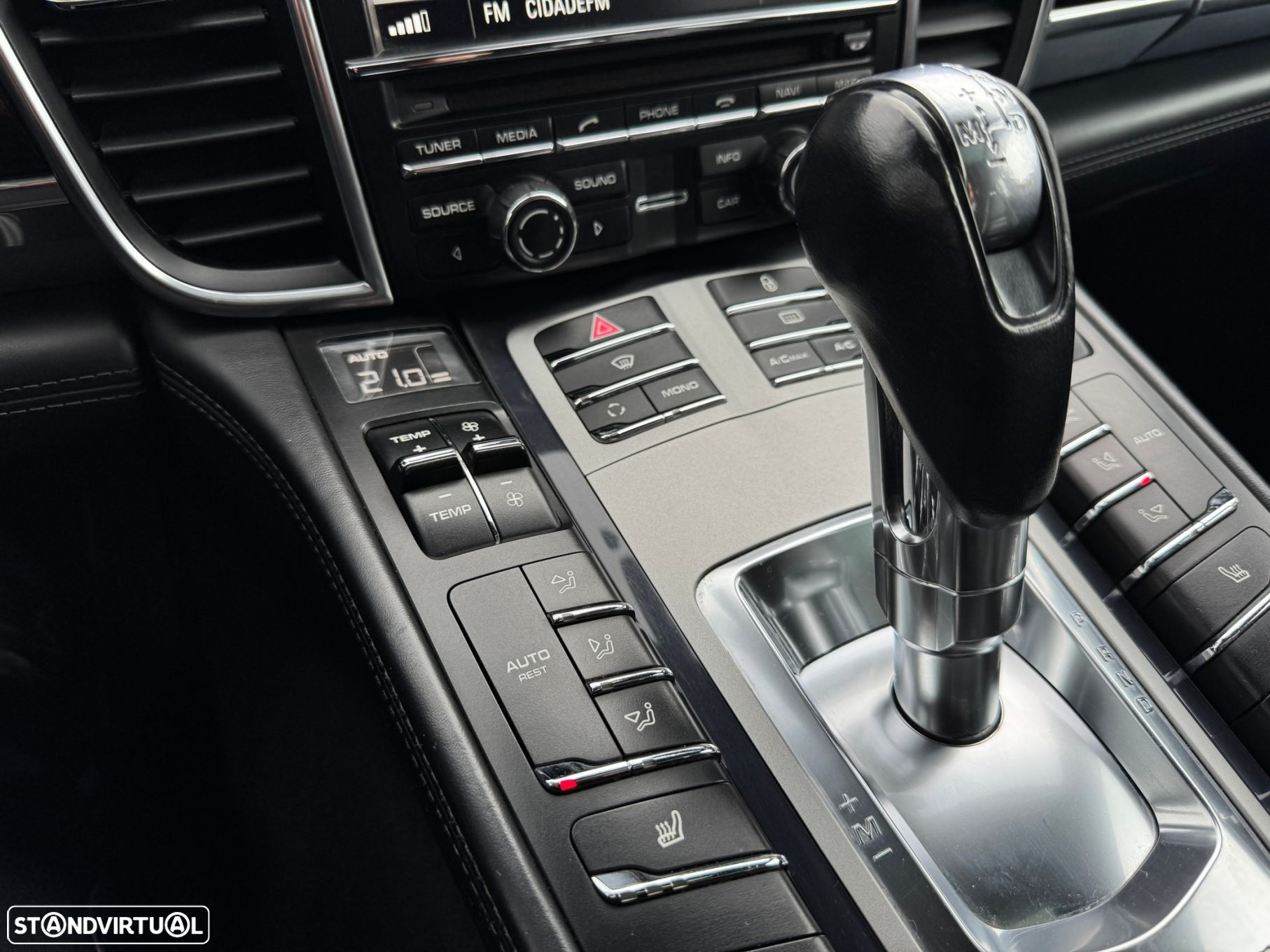 Porsche Panamera Platinum Edition - 18