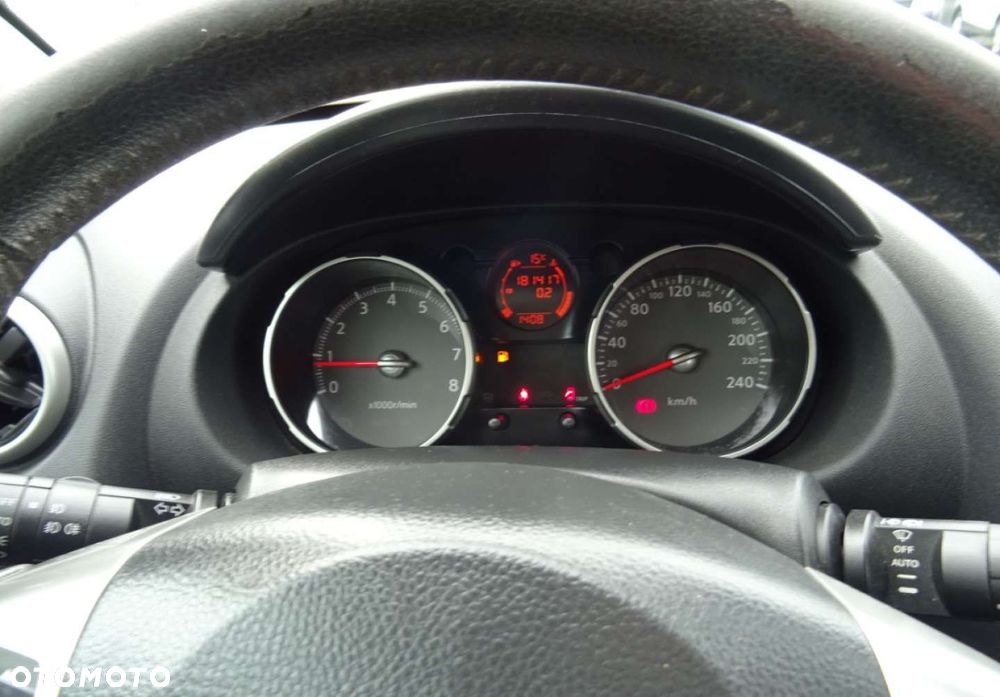 Nissan Qashqai - 13