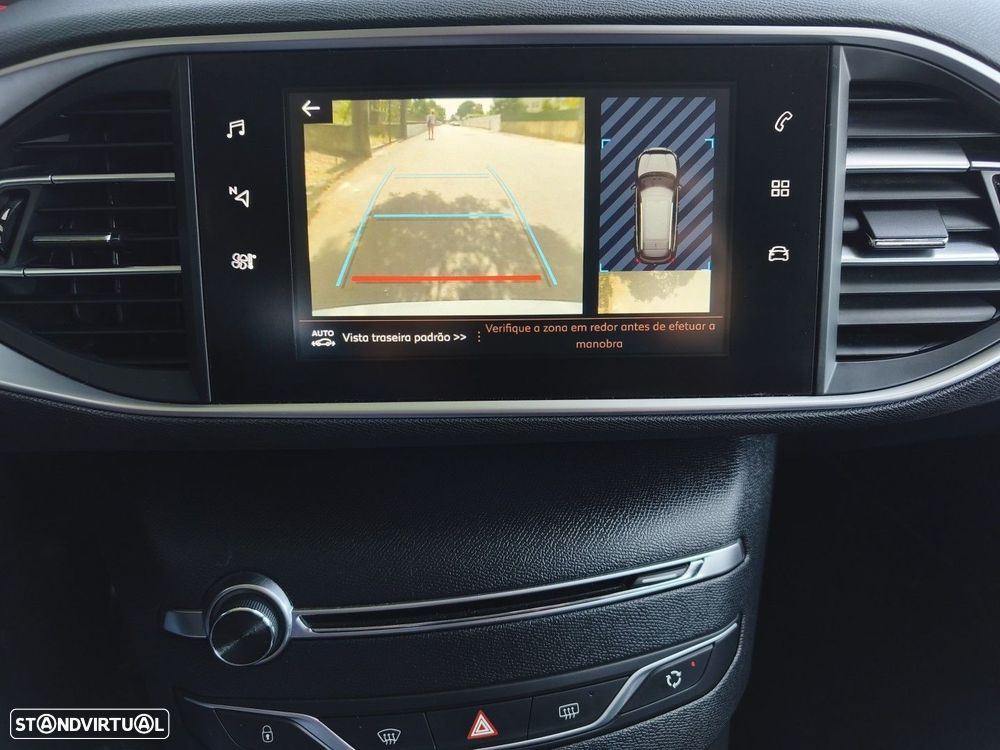 Peugeot 308 SW 1.2 PureTech Style - 4