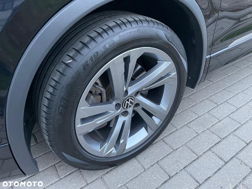 Volkswagen Tiguan 2.0 TDI SCR 4MotION DSG R-Line - 10