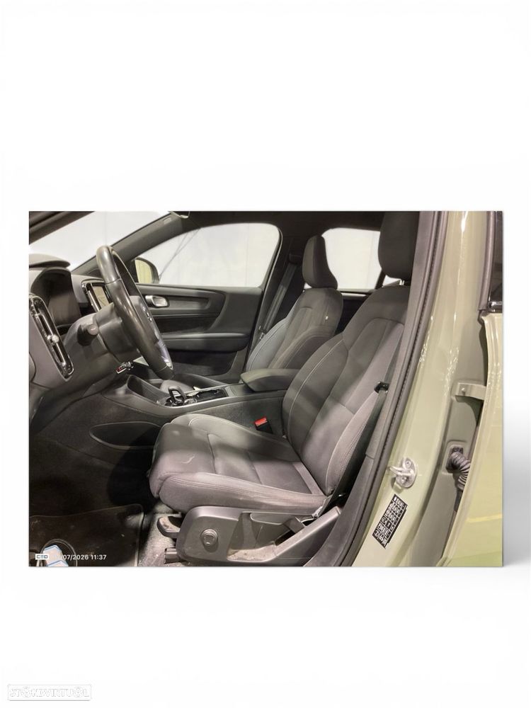 Volvo XC 40 - 3