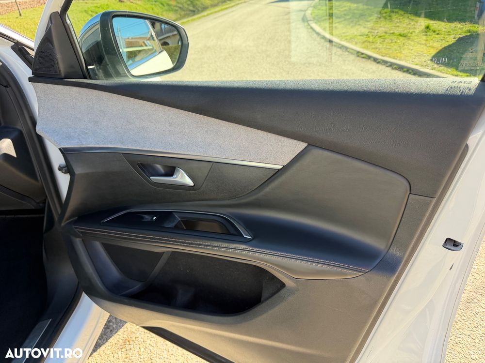 Peugeot 5008 2.0 BlueHDI s&s EAT8 GT - 23