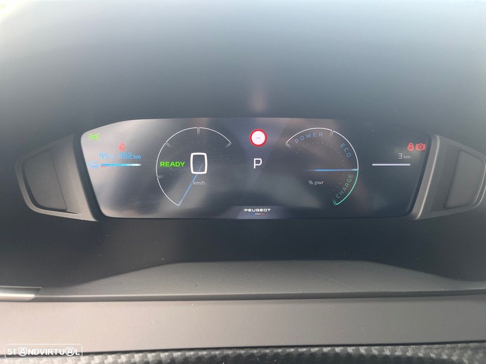 Peugeot e-2008 - 13