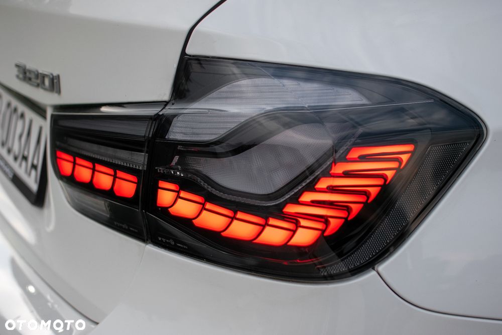 BMW Seria 3 320i xDrive M Sport sport - 13