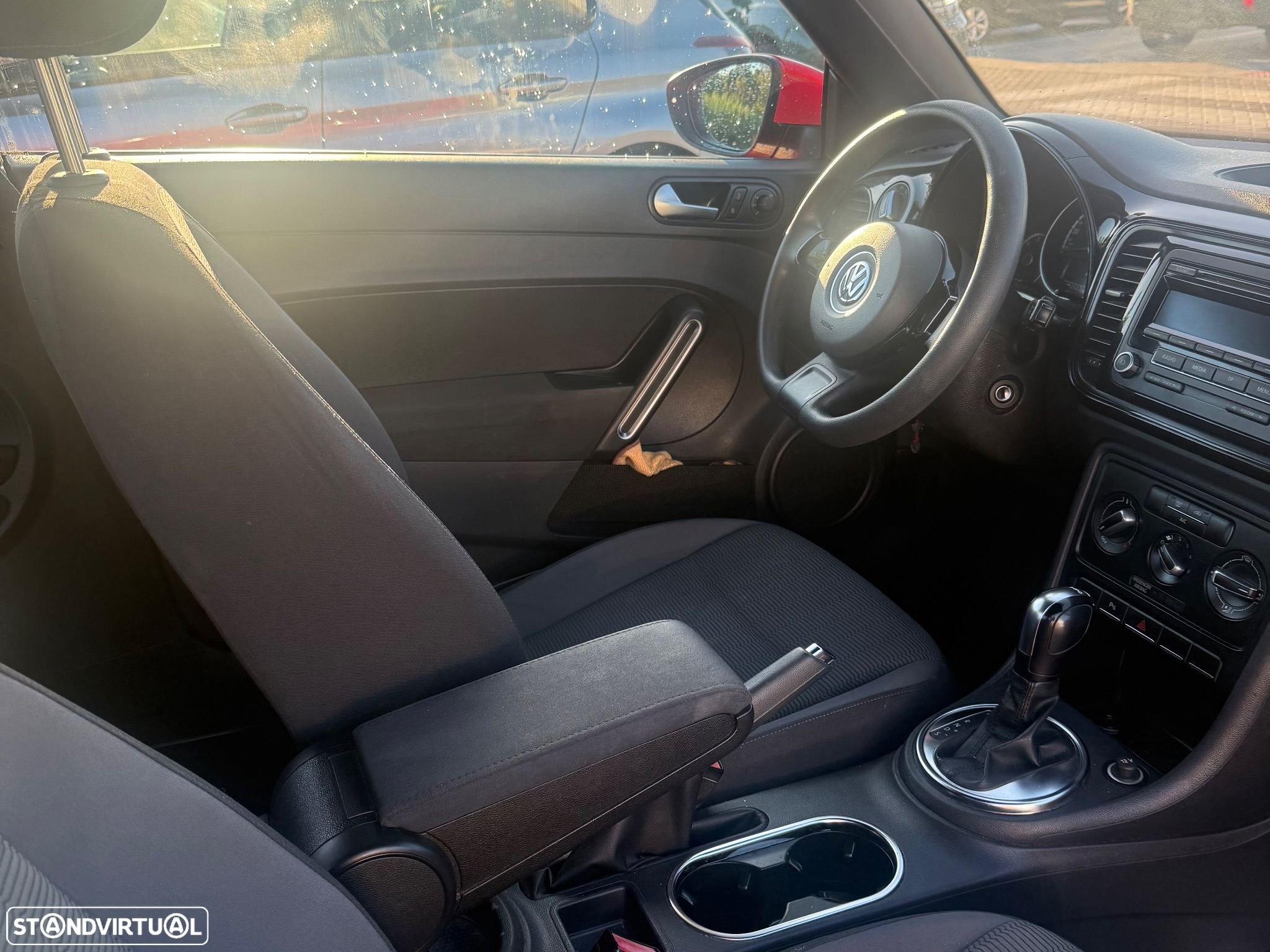 VW New Beetle 1.6 TDi Design DSG - 22