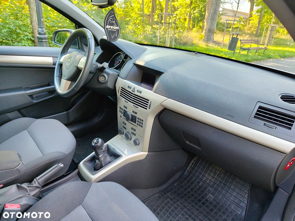 Opel Astra - 11