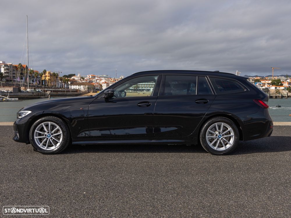 BMW 320 e Touring Aut. Advantage - 24