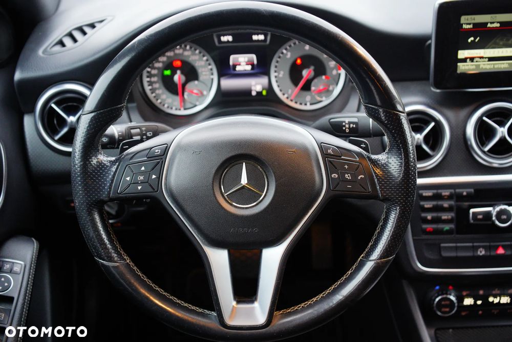 Mercedes-Benz Klasa A 200 CDI (BlueEFFICIENCY) 7G-DCT - 30