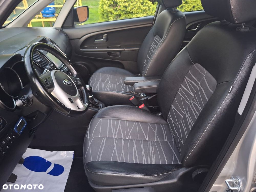Kia Venga 1.6 Business Line - 13