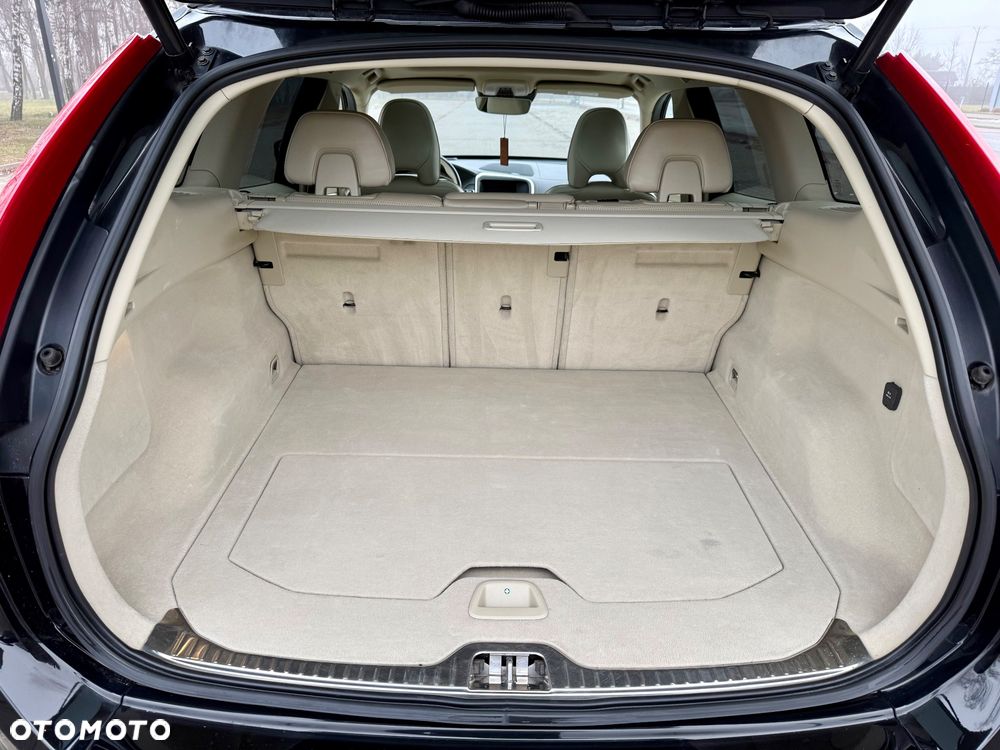 Volvo XC 60 D4 Geartronic Inscription - 24