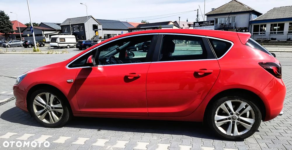 Opel Astra 1.6 T Business - 2