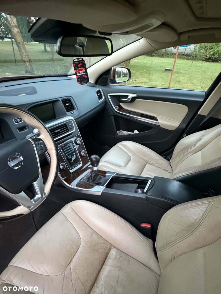 Volvo S60 DRIVe - 12