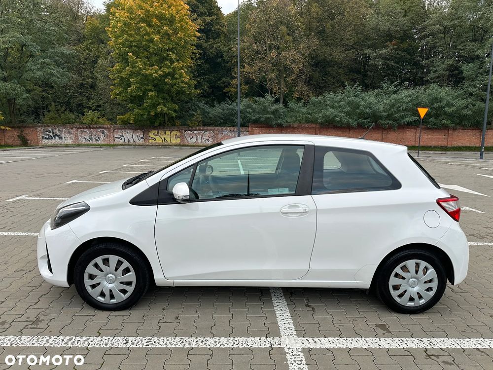 Toyota Yaris - 8