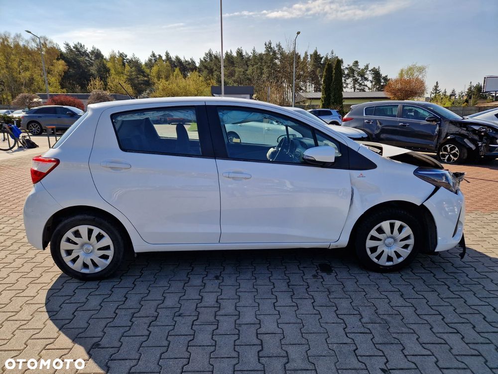 Toyota Yaris 1.5 Active - 8