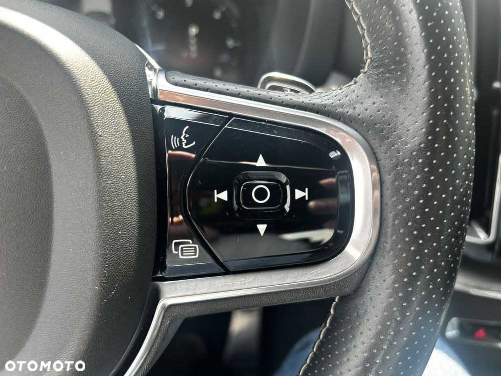 Volvo XC 60 - 22