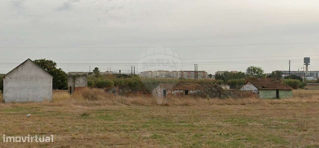 Moradia T1 para venda - Grande imagem: 2/3
