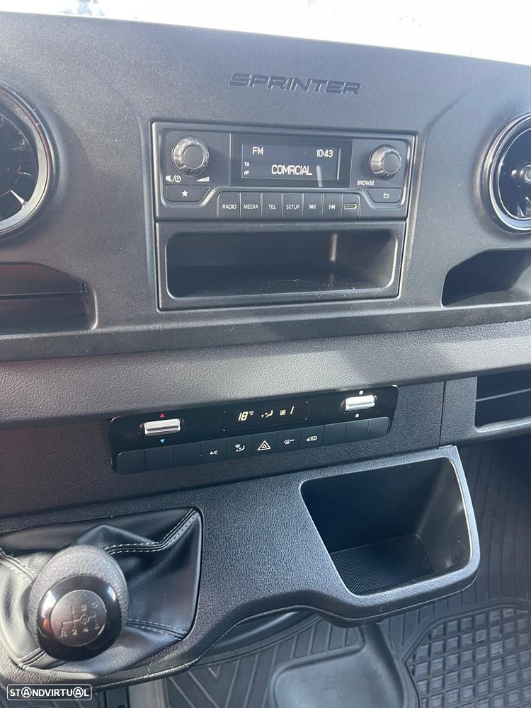 Mercedes-Benz SPRINTER - 20