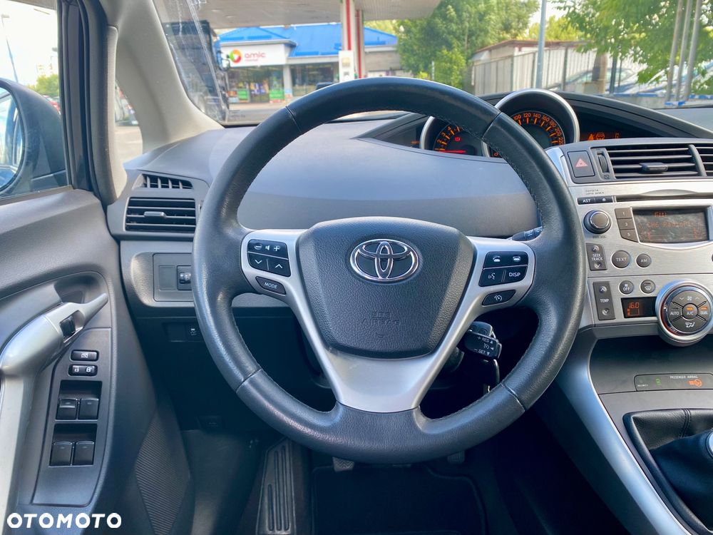 Toyota Verso 1.8 Edition - 16