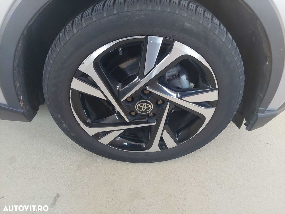 Toyota C-HR Hybrid Club - 6