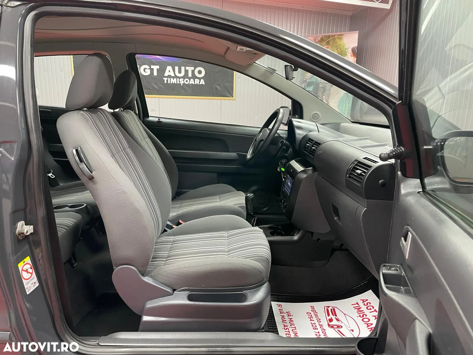 Volkswagen Fox 1.2 - 12
