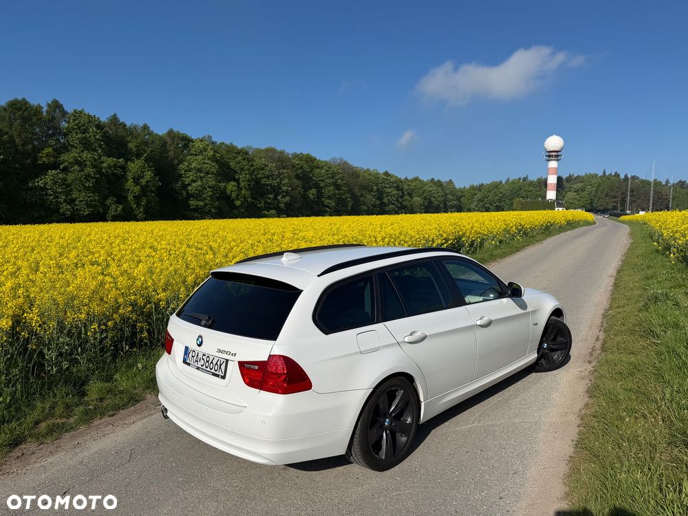 BMW Seria 3 320d - 17