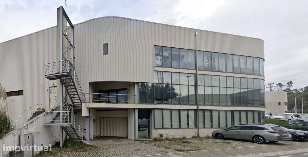 Armazém Escritórios  - Junto ao Aeroporto - Grande imagem: 2/2