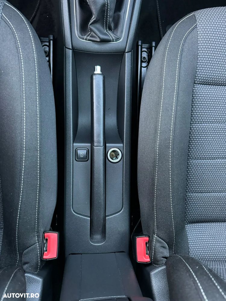 Skoda Rapid 1.2 TSI Ambition - 25