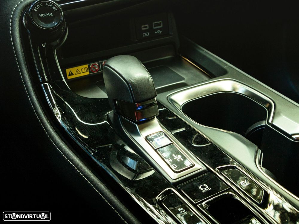 Lexus NX 350h Executive+ - 38