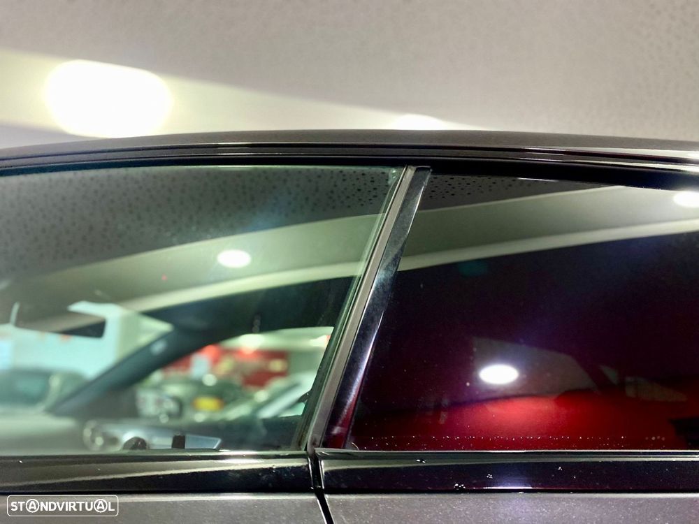 Mercedes-Benz E 220 d Aut. - 11