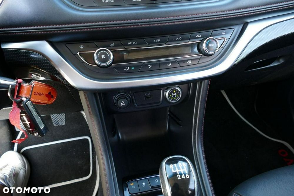 Volkswagen T-Roc - 28