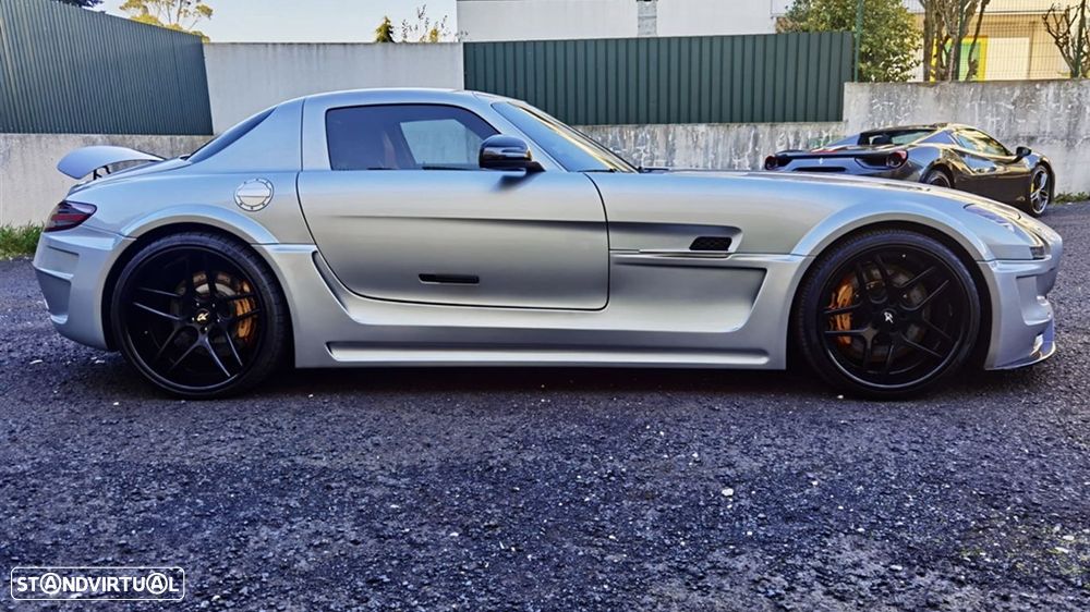 Mercedes-Benz SLS 63 AMG - 2