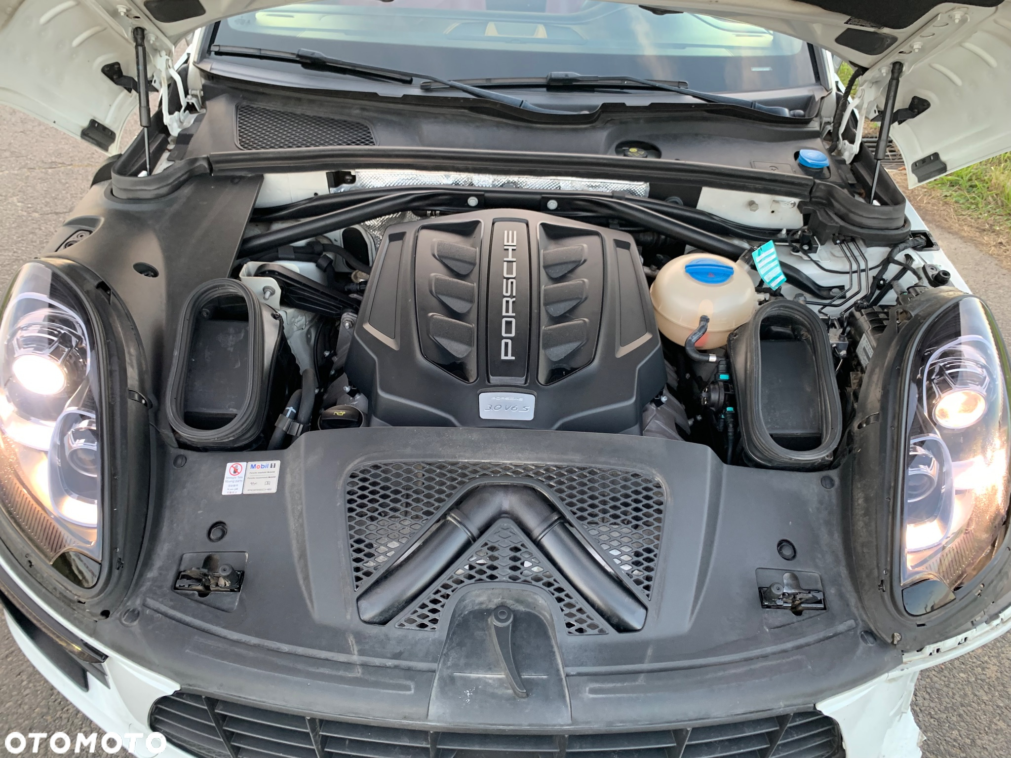 Porsche Macan S - 8