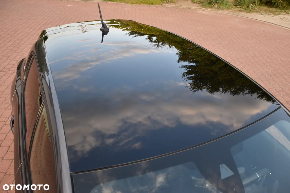 Peugeot 208 - 15