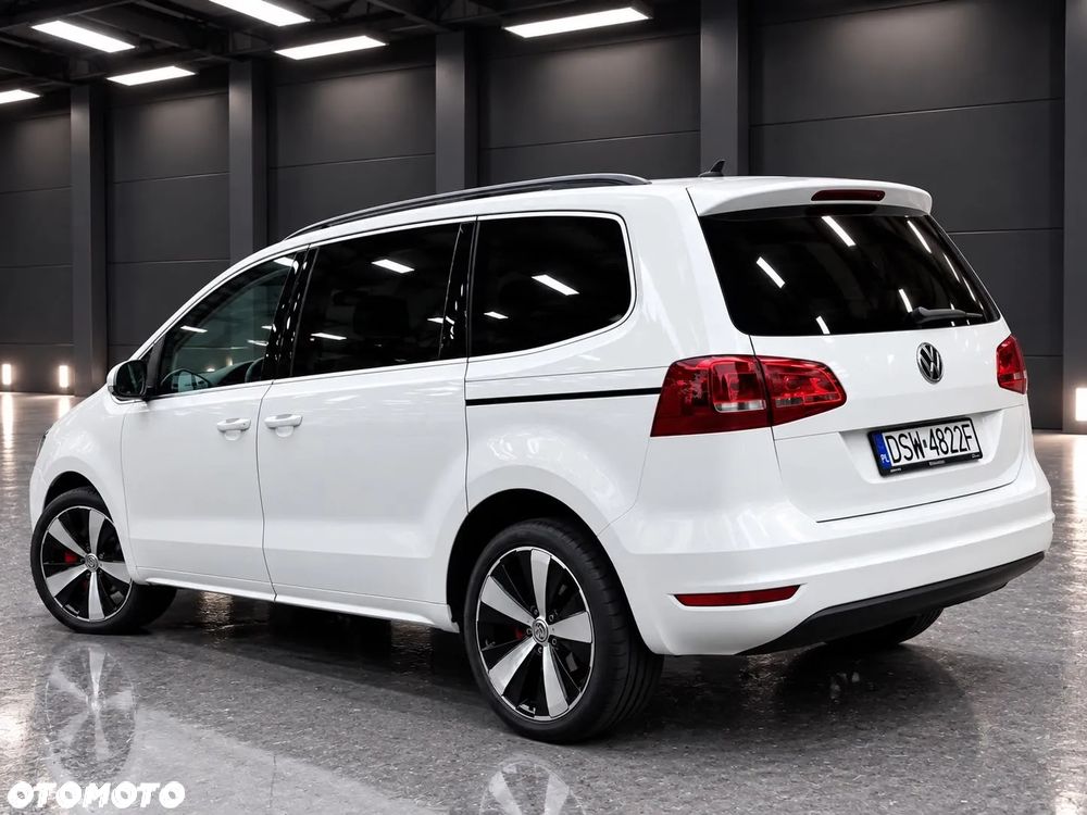 Volkswagen Sharan 2011 photo 3